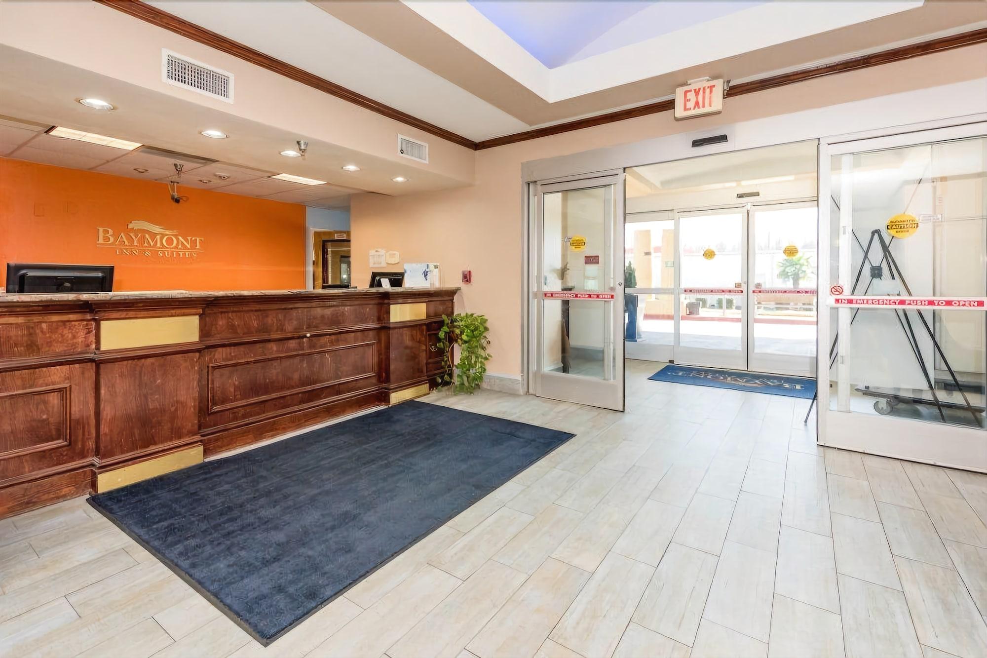 Baymont By Wyndham Montgomery South Εξωτερικό φωτογραφία