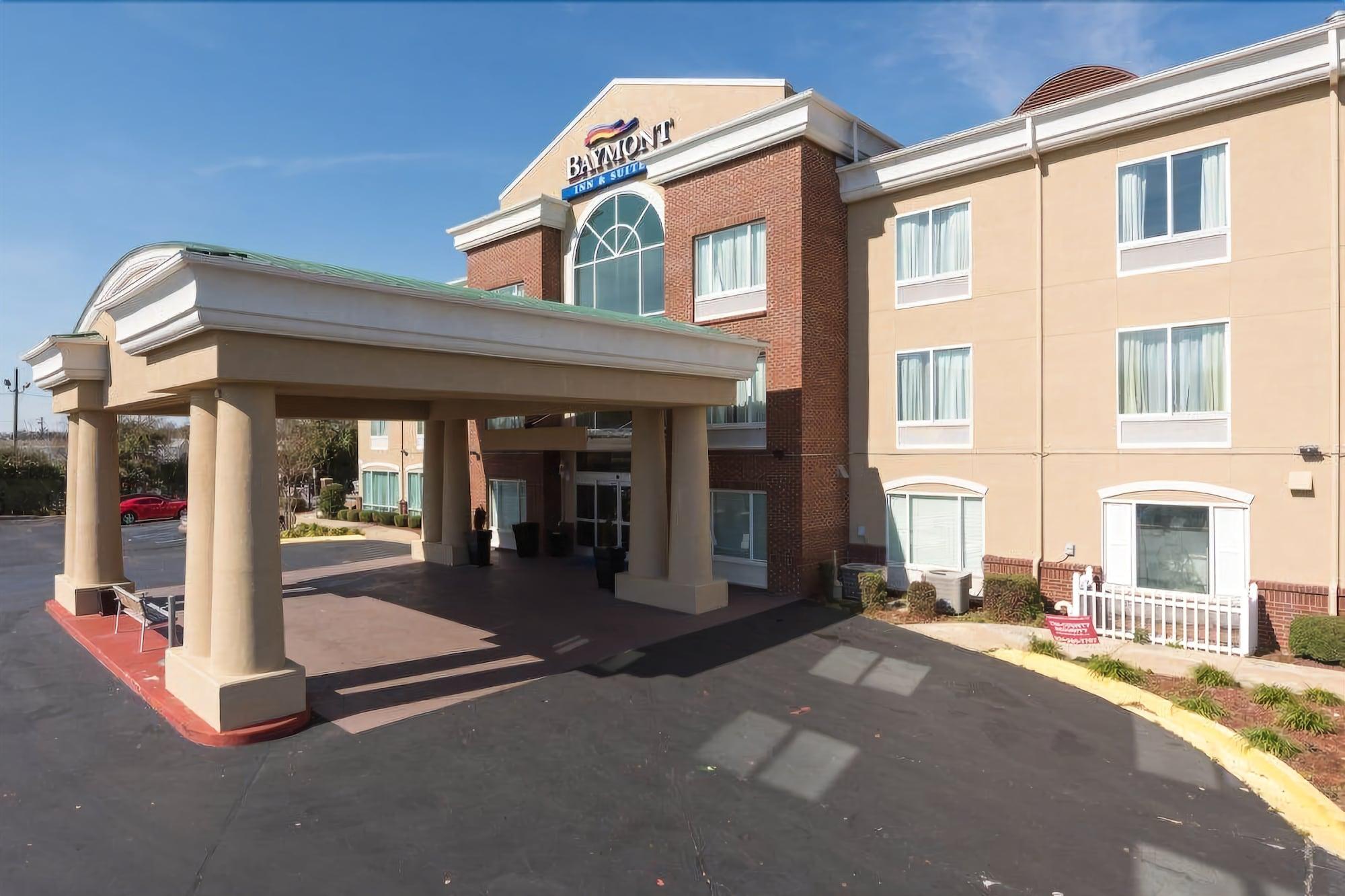 Baymont By Wyndham Montgomery South Εξωτερικό φωτογραφία
